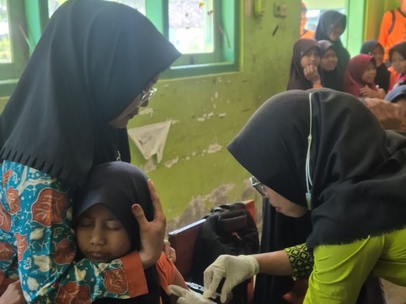 BULAN IMUNISASI ANAK SEKOLAH (BIAS)
