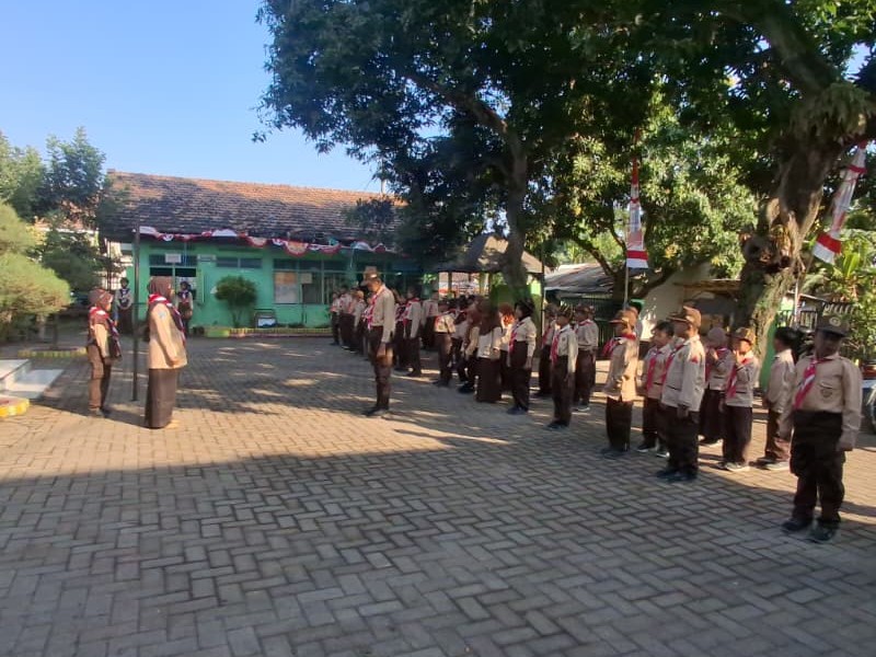 UPACARA HARI PRAMUKA KE-65 DI SDN 3 KETAH
